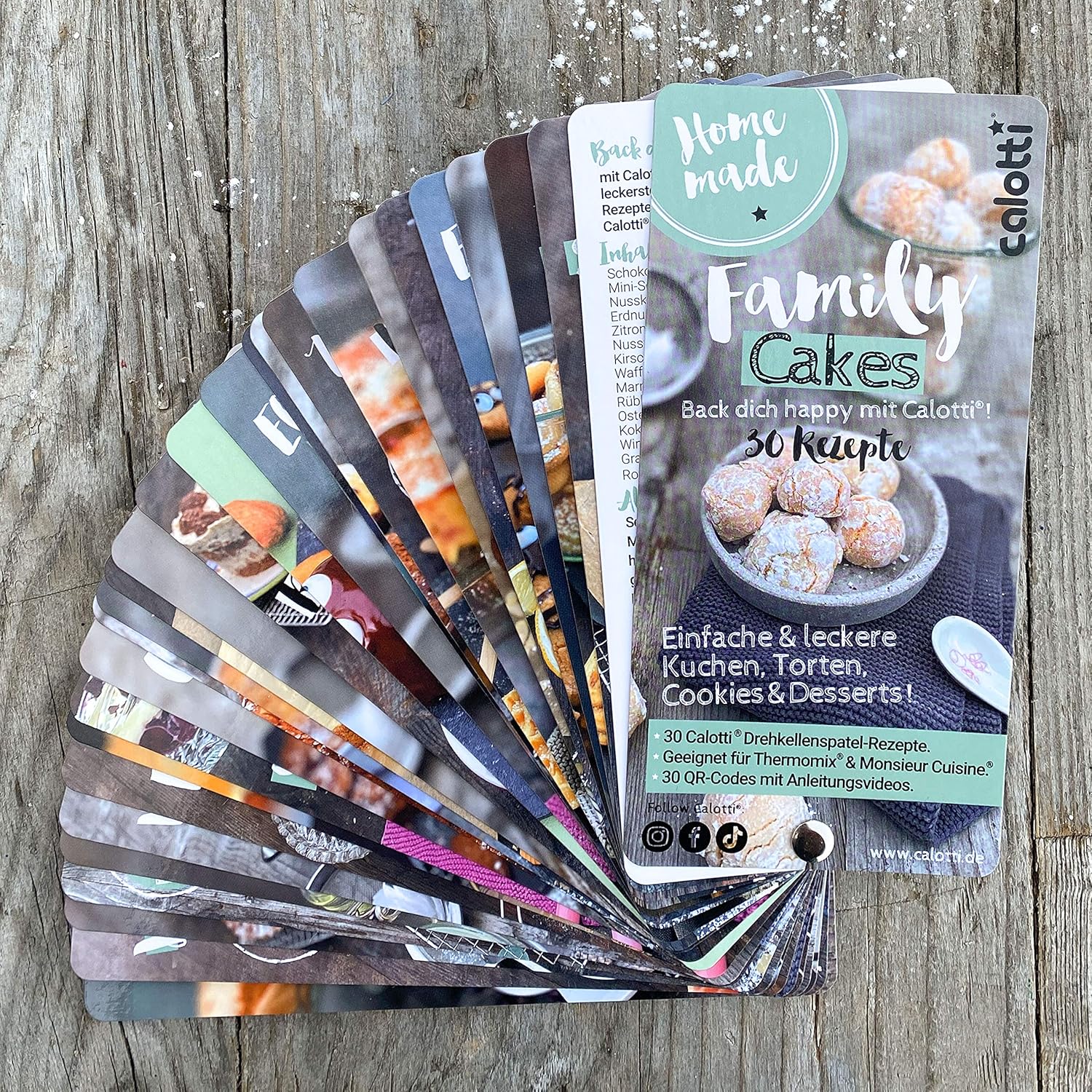 Calotti® Family Cakes - 30 leckere Kuchen, Torten, Cookies und Dessert Rezepte, geeignet für Monsieur Cuisine® & Thermomix®. Mit QR Codes zu den Anleitungsvideos.
